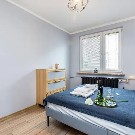 Serene In The Center - By Upstairs Apartament *