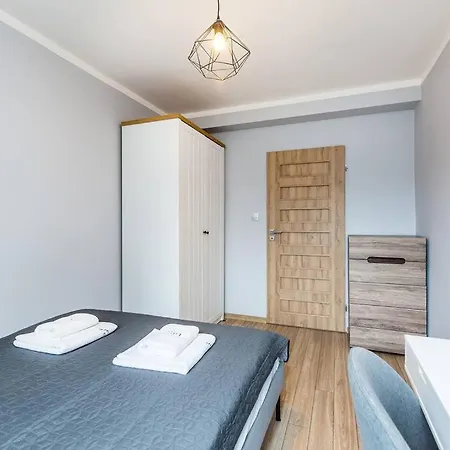 Serene In The Center - By Upstairs Appartement *